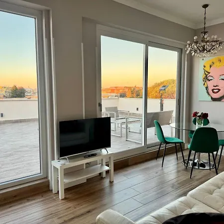 Charming Panoramic Apartament